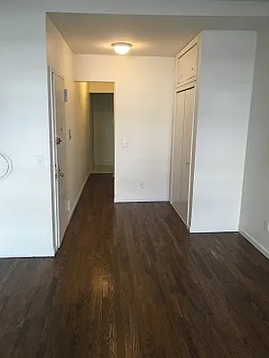 Rented by Eric Goodman Realty Corp | media 20