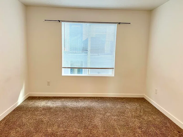 8593 W Meadow Bank Way — Photo 14