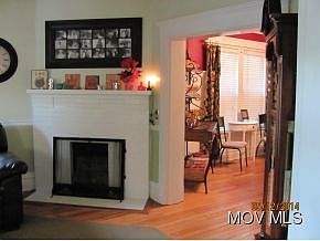 4th image of 822 2nd St