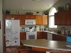 3rd image of 105 Quail Dr E
