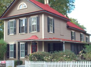 41 E 2nd St, Moorestown, NJ 08057