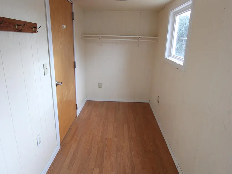 1323 Mission Rd — Photo 9