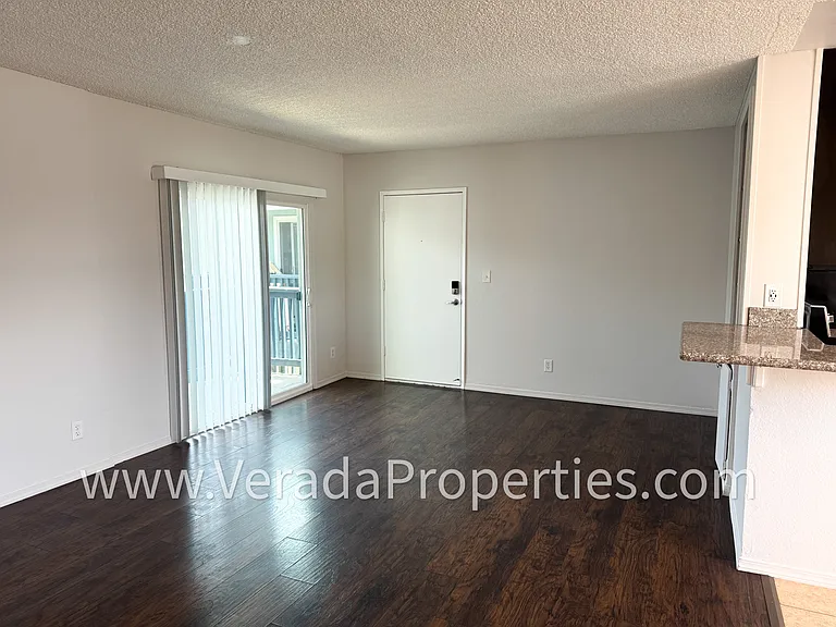 3514 Van Dyke Ave #8 — Photo 13