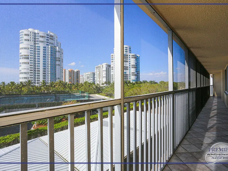4041 Gulf Shore Blvd N #305 — Photo 18