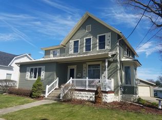 308 S Clinton St, Morrison, IL 61270