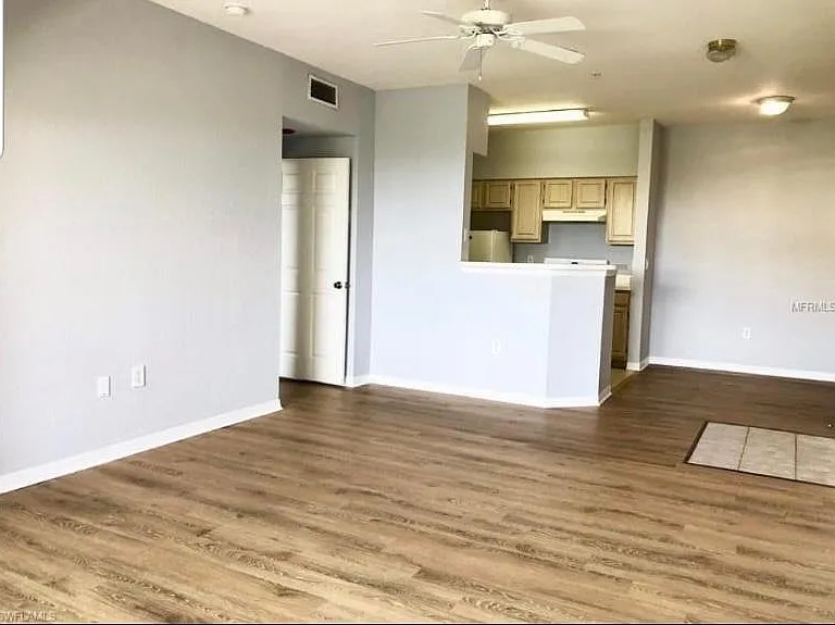 23500 Walden Center Dr #306 — Photo 1