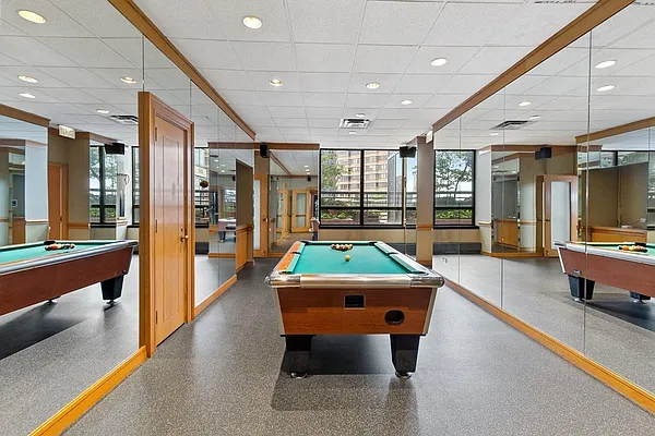 Rented by Corcoran | media 34