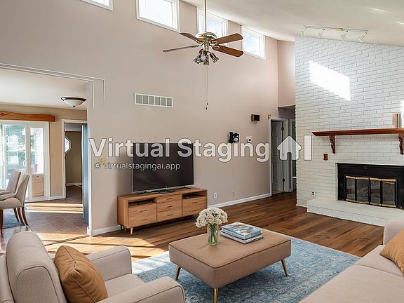5th image of 1420 E Browning Ln