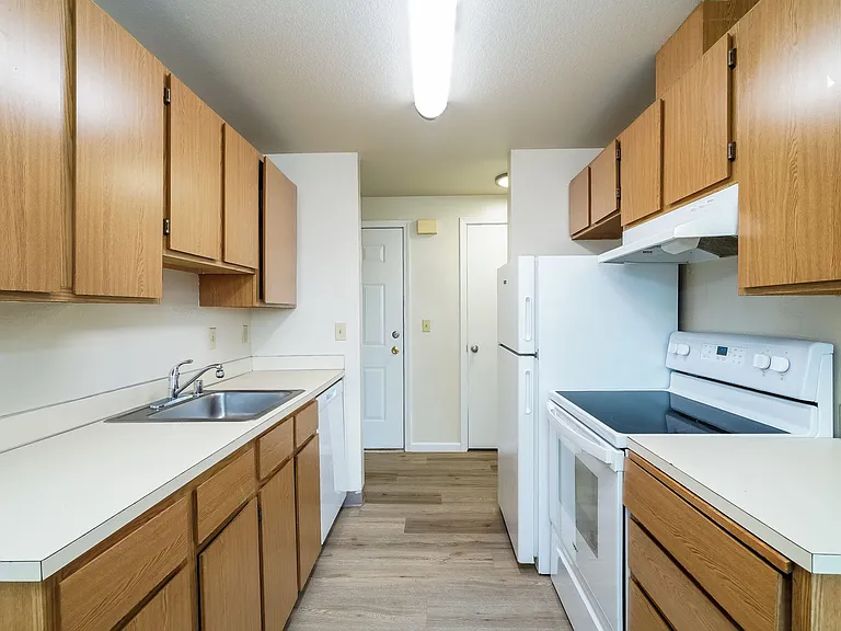 5709 Highway Pl — Photo 2
