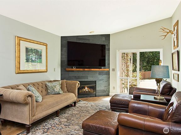 4th image of 17909 110th Street Ct E