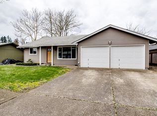 454 S 49th Pl, Springfield, OR 97478