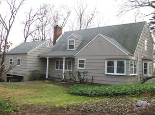 26 Crestview Rd, Mountain Lakes, NJ 07046