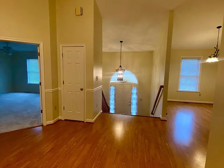 9504 S Royal Crest Ct — Photo 27