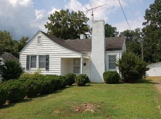 307 Elk Spur St, Elkin, NC 28621