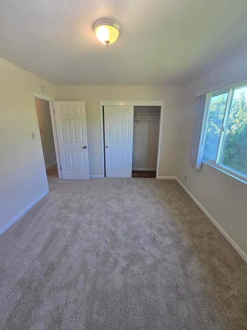 Stanton Ave. 2131 — Photo 4