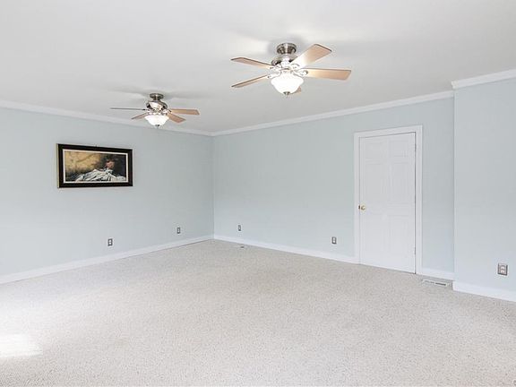 5th image of 9512 Alexgarden Ct