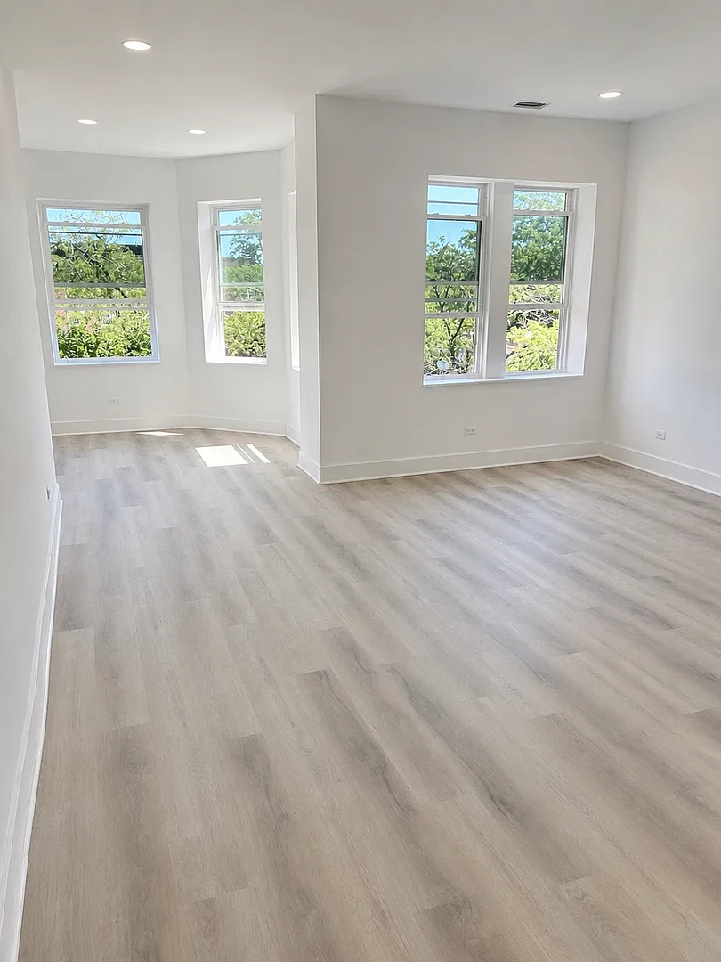 5134 N Kimball LLC — Photo 3