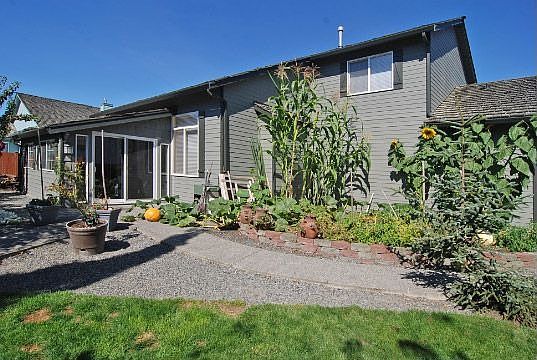 2nd image of 5702 68th St NE