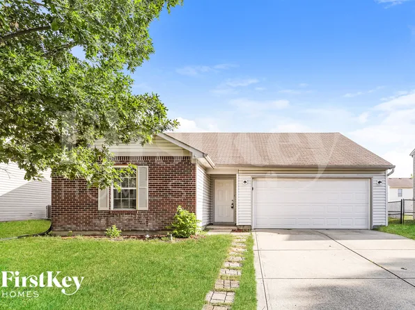9762 Trail Dr, Avon, IN 46123