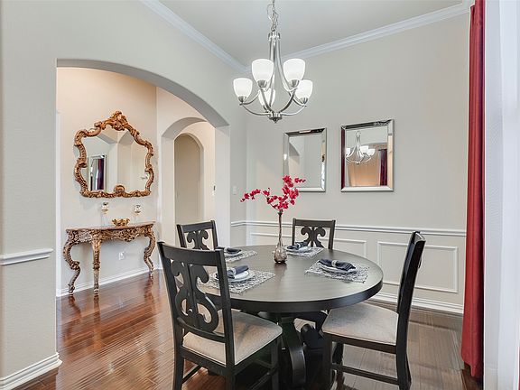 5th image of 1848 River Run Dr