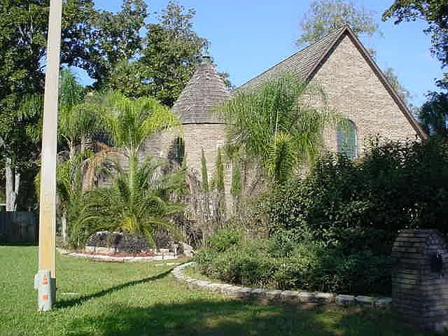 1st image of 22 Fox Hollow Dr