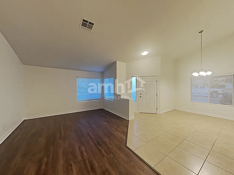 7624 Silver Mallard Ave — Photo 7