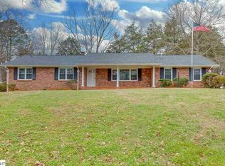 9 Roe Ct, Greenville, SC 29617
