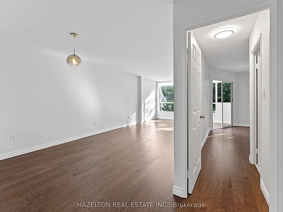 3rd image of 225 Davenport Rd #211