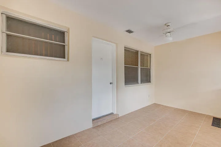 797 North Dr #C — Photo 14