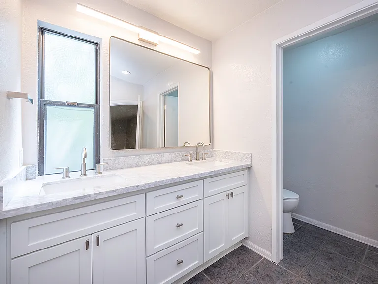 200 P St #D34 — Photo 36