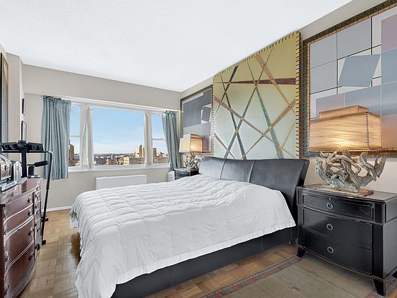 5th image of 60 E 8th St APT 25C