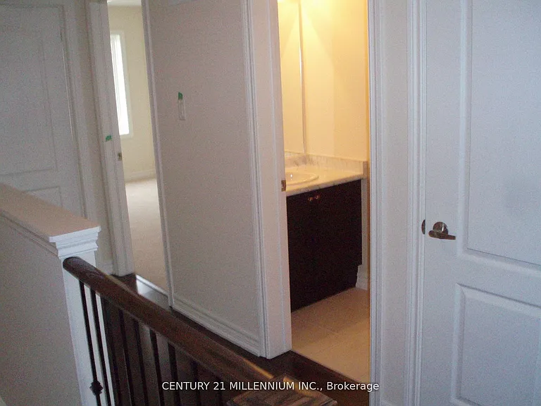 62 Magdalene Cres — Photo 13