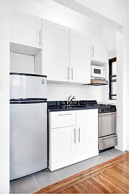 Rented by Cooper & Cooper Real Estate | media 11