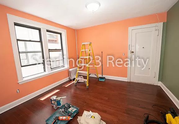 4th image of 21-19 27th St #5C