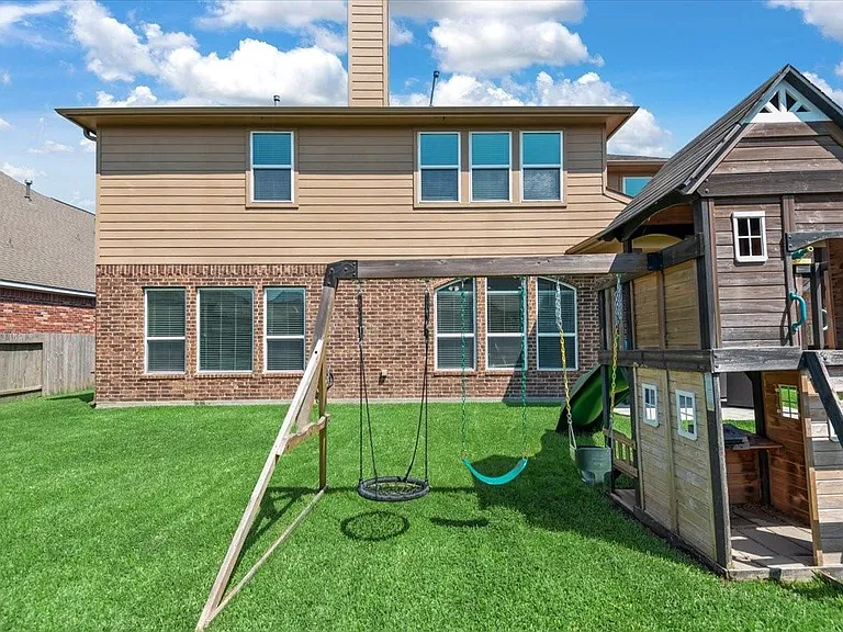 16319 Denise Terrace Dr — Photo 44