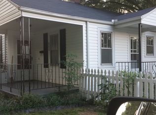 600 Pineview Dr, Pickens, SC 29671