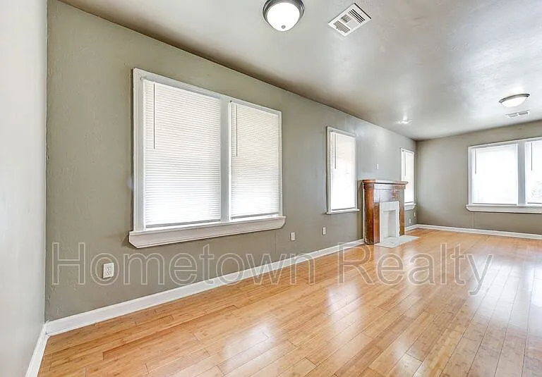 2229 NW 12th St #2229.5 — Photo 12