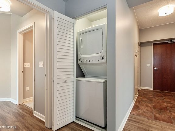 3rd image of 6420 Double Eagle Dr Unit 307