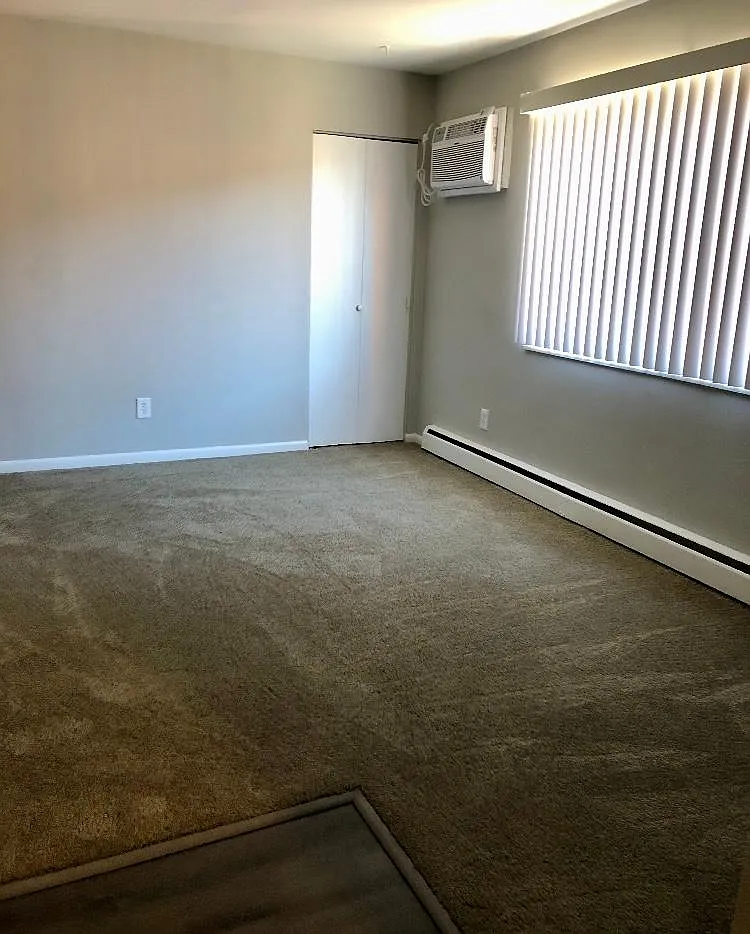 1 bed, 520 sqft, $760 — Photo 3