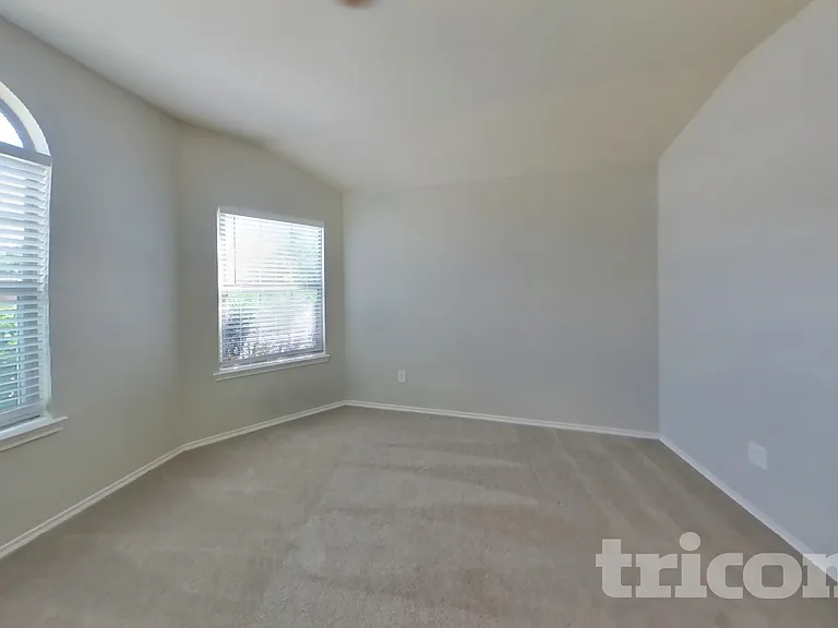 8621 Sagebrush Trl — Photo 11