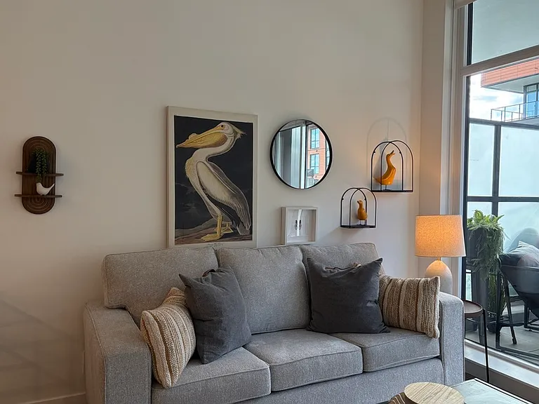 3409 Lakeshore Rd #301 — Photo 2