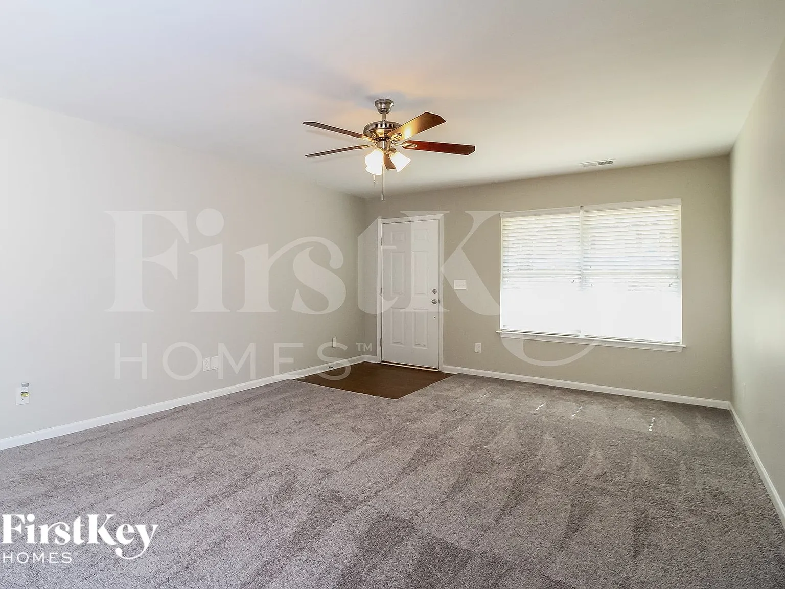 4 bed, 2.5 bath, 2060 sqft, $2,210 — Photo 4