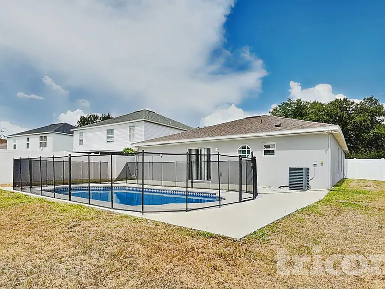 12945 Bridleford Dr — Photo 15