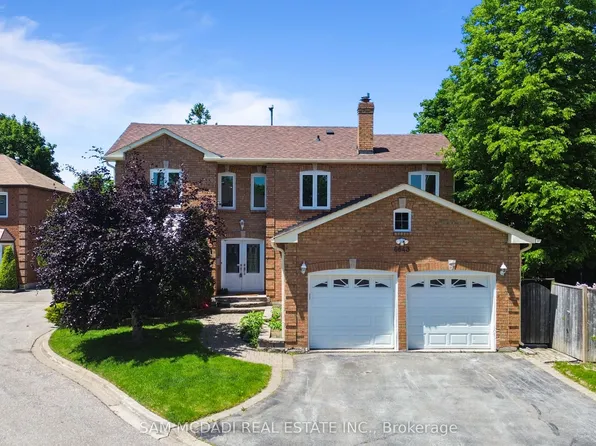 6643 Mockingbird Ln, Mississauga, ON L5N 5K2