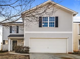 4527 Christenbury Hills Ln, Charlotte, NC 28269