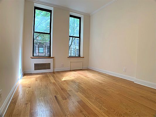 5th image of 33 W 87th St #Aa