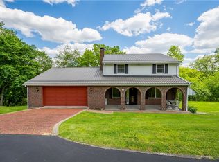 1314 Moreland Dr, Coraopolis, PA 15108