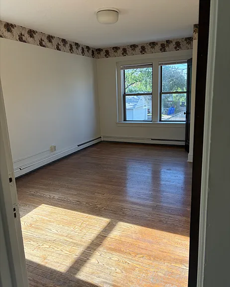 1709 Shields Ave #2 — Photo 2