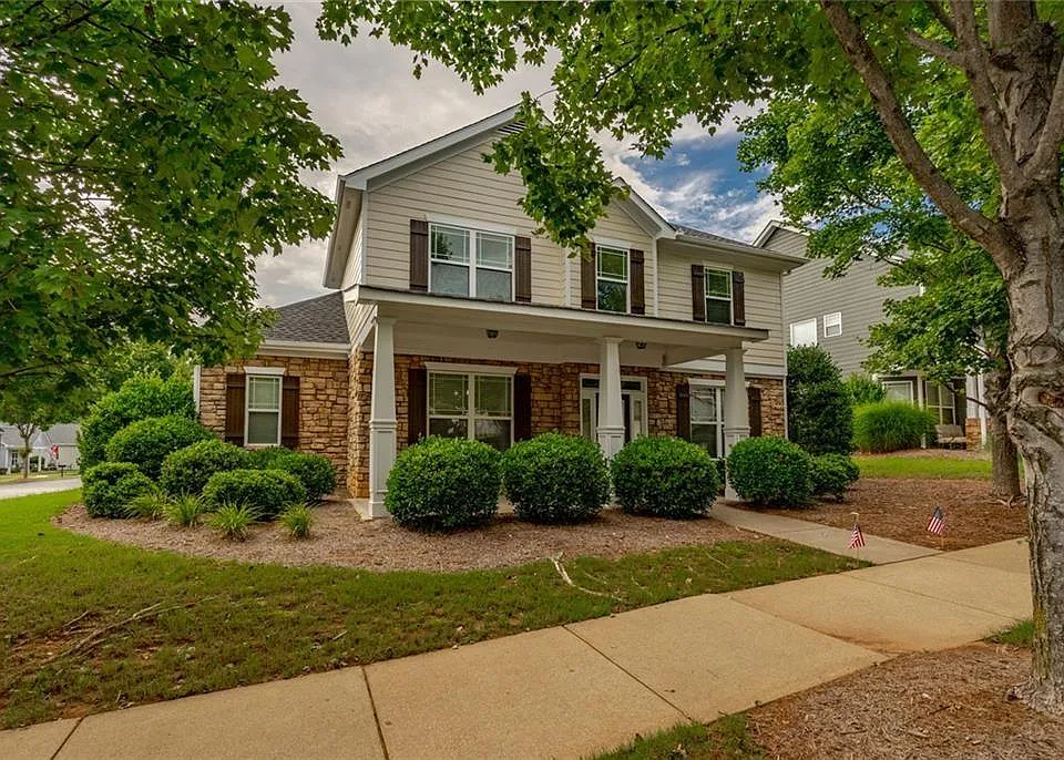 210 Harmony Lake Dr
