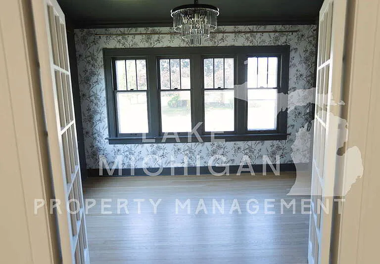 533 E Central Ave — Photo 6